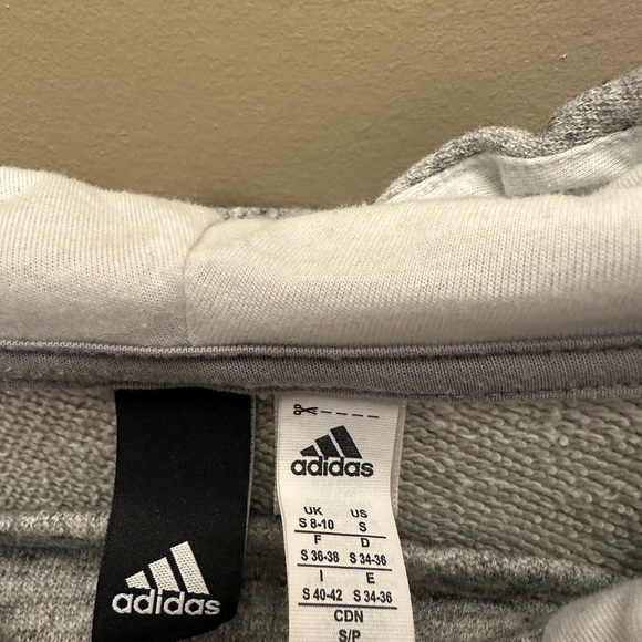 Adidas Sweatshirt - Picture 3 of 6